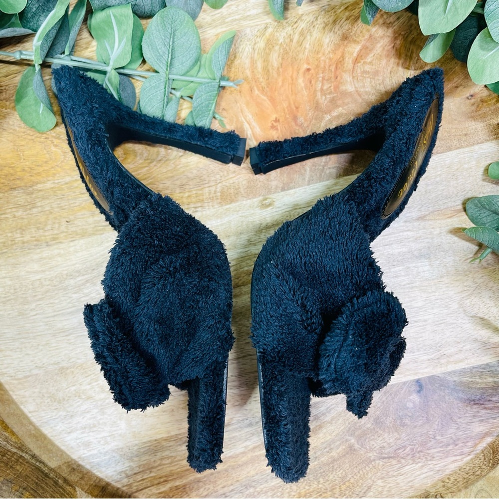 NEW CHASE AND CHLOE - Amelie Fleece Spike Sandal 7 - Picture 8 of 15